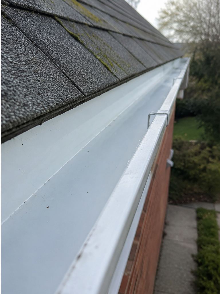 Clean gutter after professional gutter cleaning with the channel clear